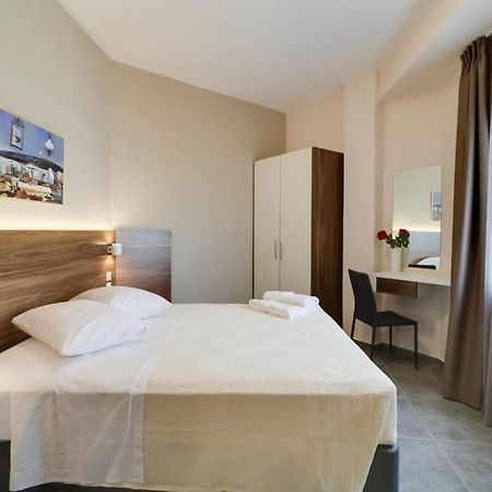 Hotel Continent Γκάγκρα Εξωτερικό φωτογραφία