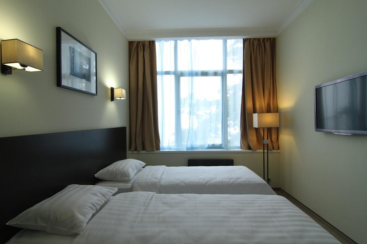Hotel Continent Γκάγκρα Εξωτερικό φωτογραφία